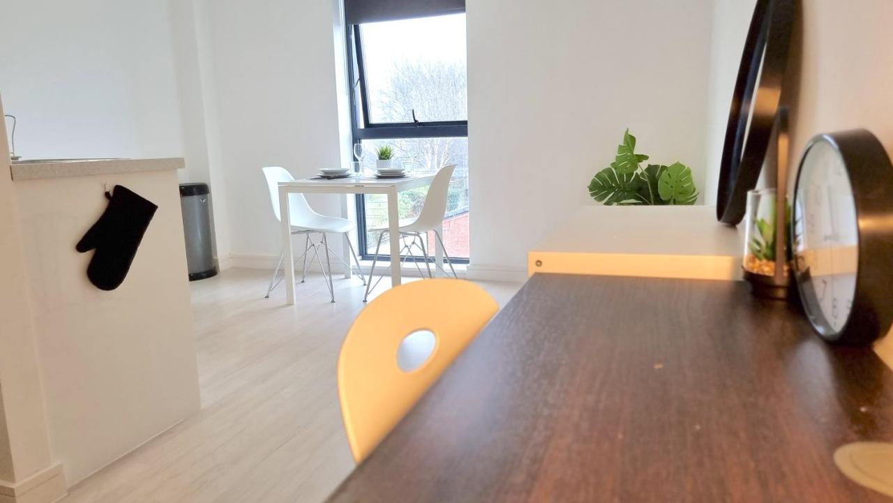 Spacious City Studio / Wifi / Parking Liverpool Luaran gambar